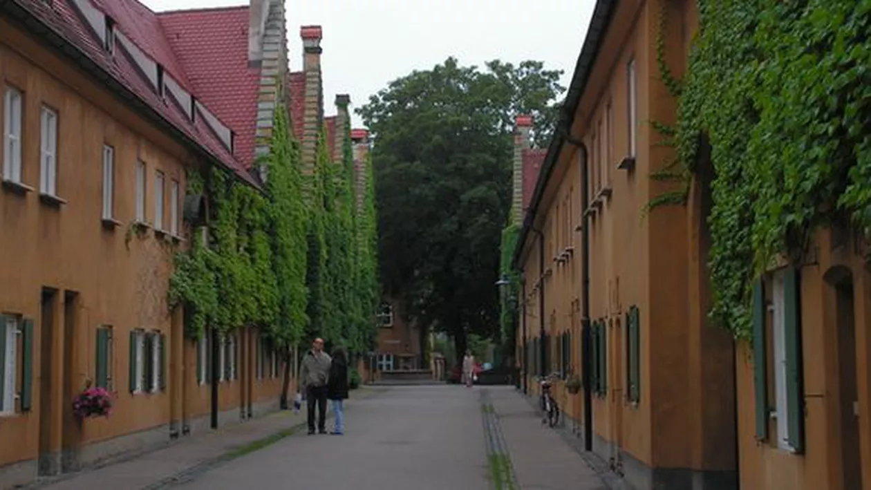 Germania: Apartamente de închiriat cu un euro pe an, în sudul țării. Una dintre condițiile impuse este ca locuitorii să se roage de trei ori pe zi pentru sufletul și bunăstarea bancherilor