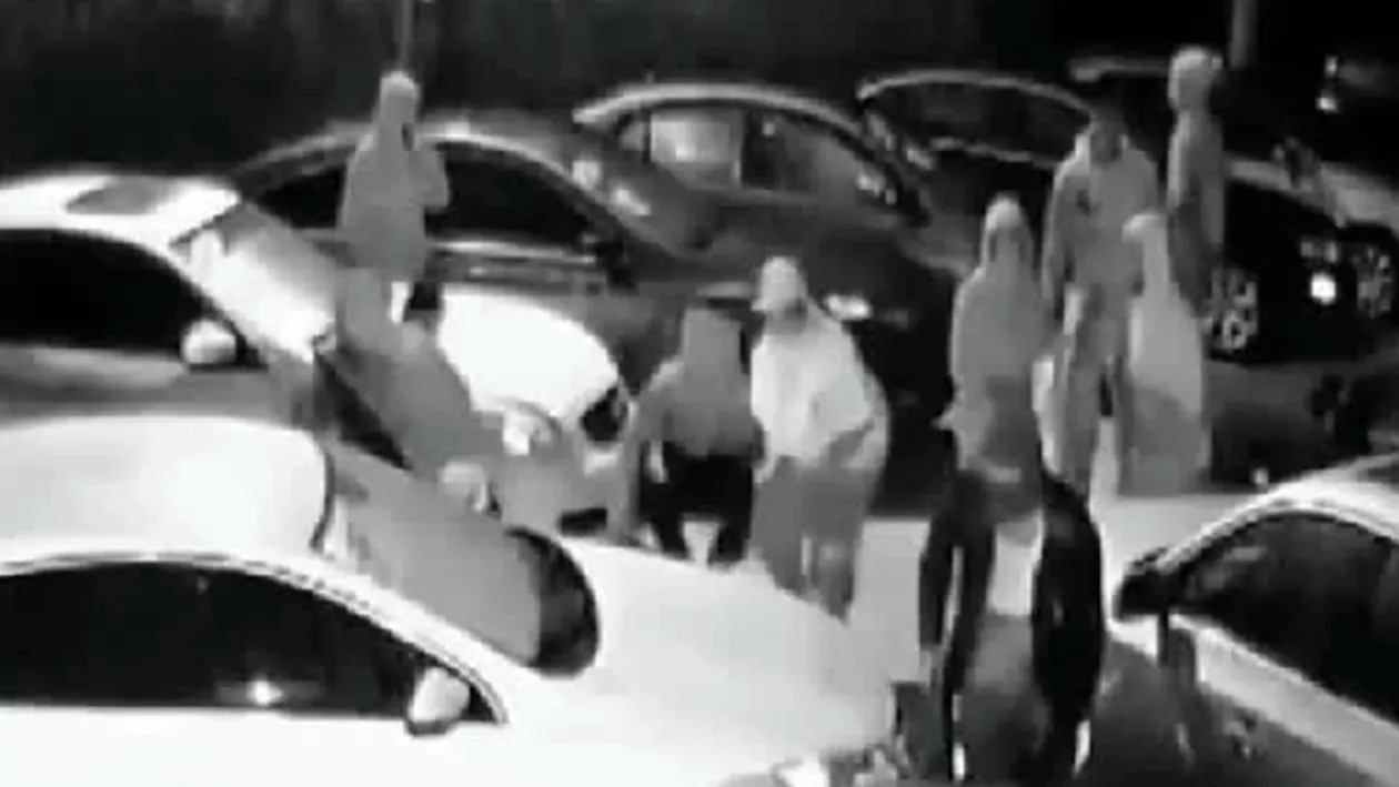 SUA: O bandă de adolescenţi a reuşit să fure opt maşini într-o singură seară (VIDEO)