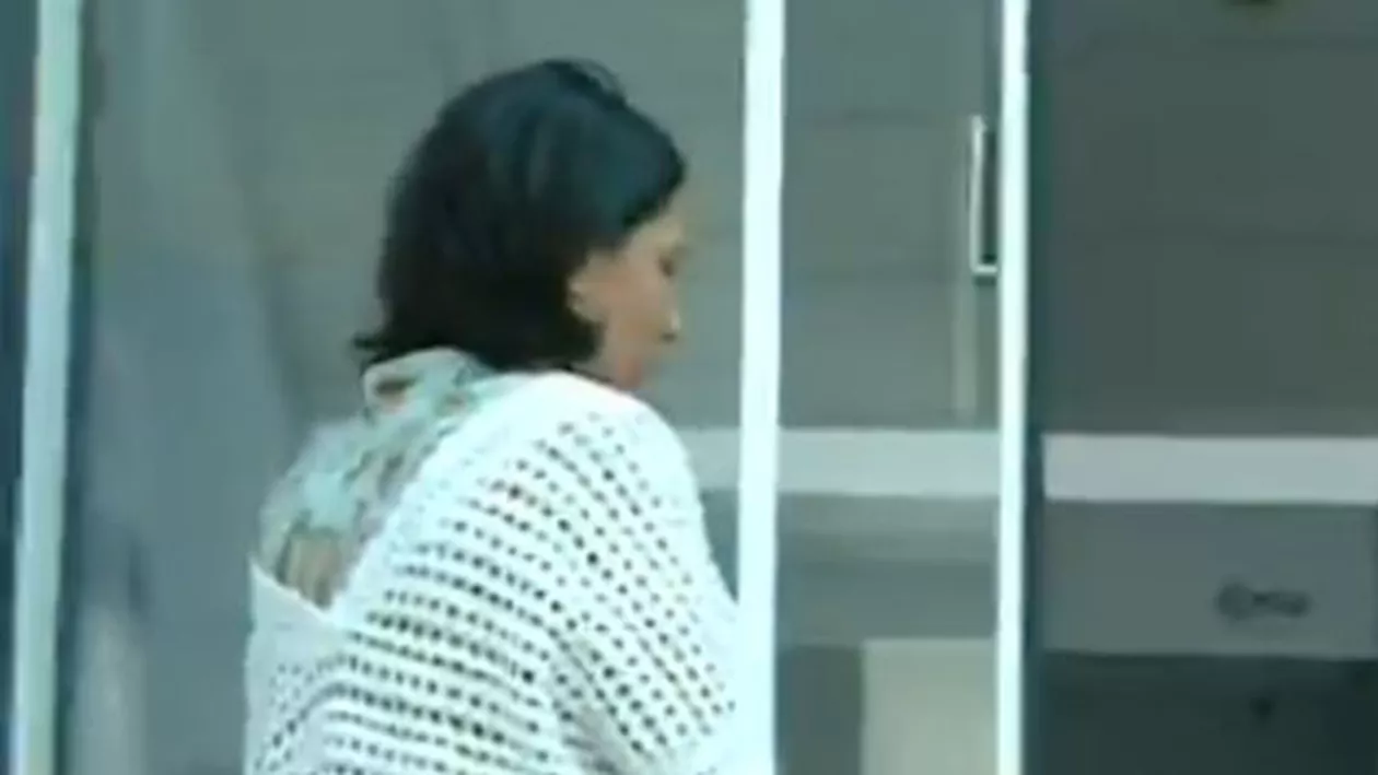 Bombonica Prodana, fosta soţie a lui Liviu Dragnea, audiată la DNA (VIDEO)