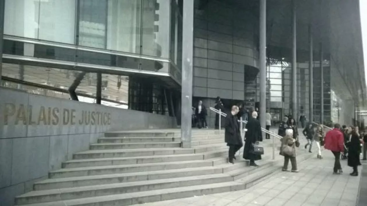 Alertă cu bombă la Palatul de Justiţie din Grenoble: Bărbatul care a lansat avertismentul a strigat "Allah Akbar"