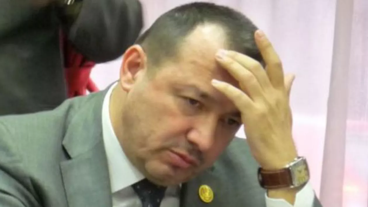 „Mi-am riscat viaţa la Revoluţie pentru voi, jegurilor!“: Mesajul jignitor al preşedintelui PSD Diaspora către un ziarist care i-a corectat greșelile gramaticale dintr-un text