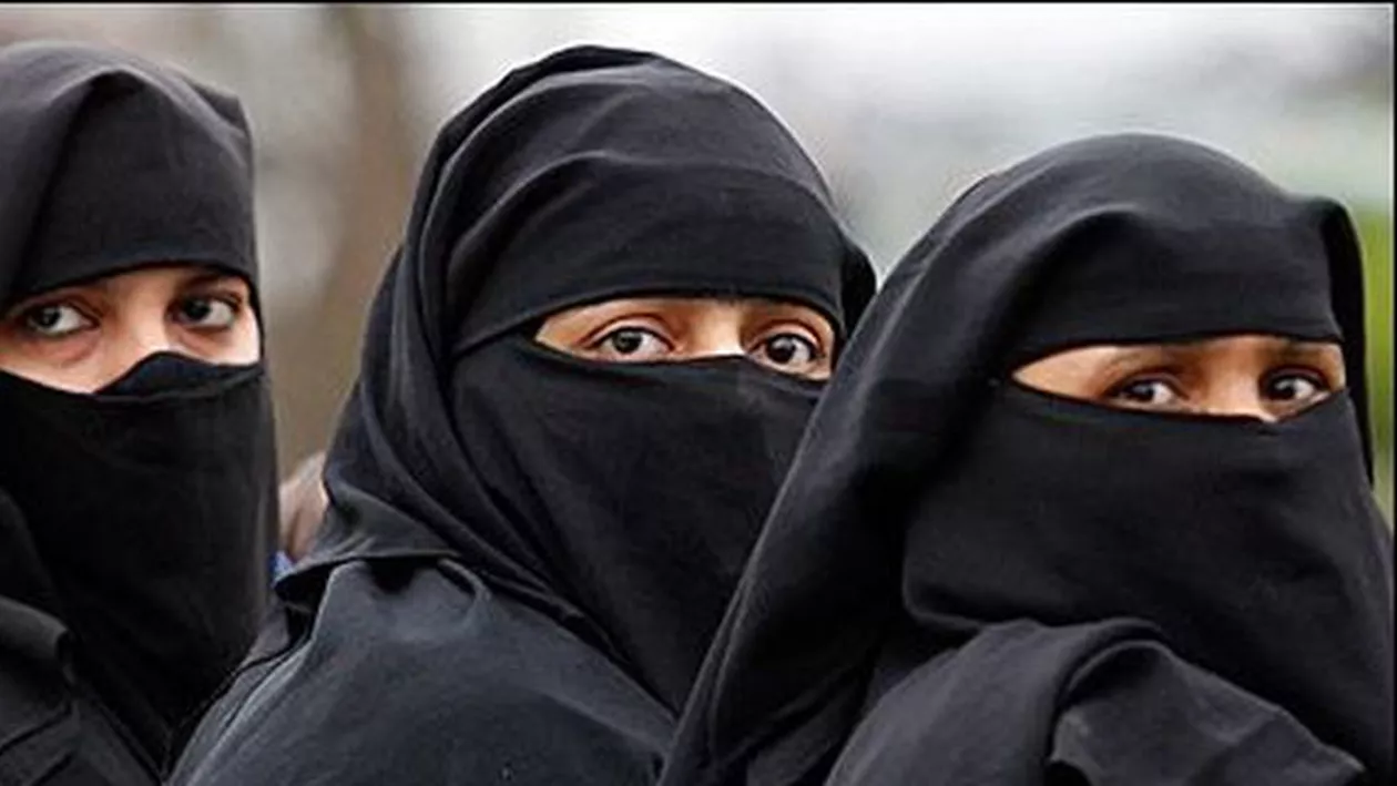 Tatăl uneia dintre tinerele musulmane agresate în Capitală: Au început să strige după ele - ISIS, teroriști, aveți bombe! (VIDEO)