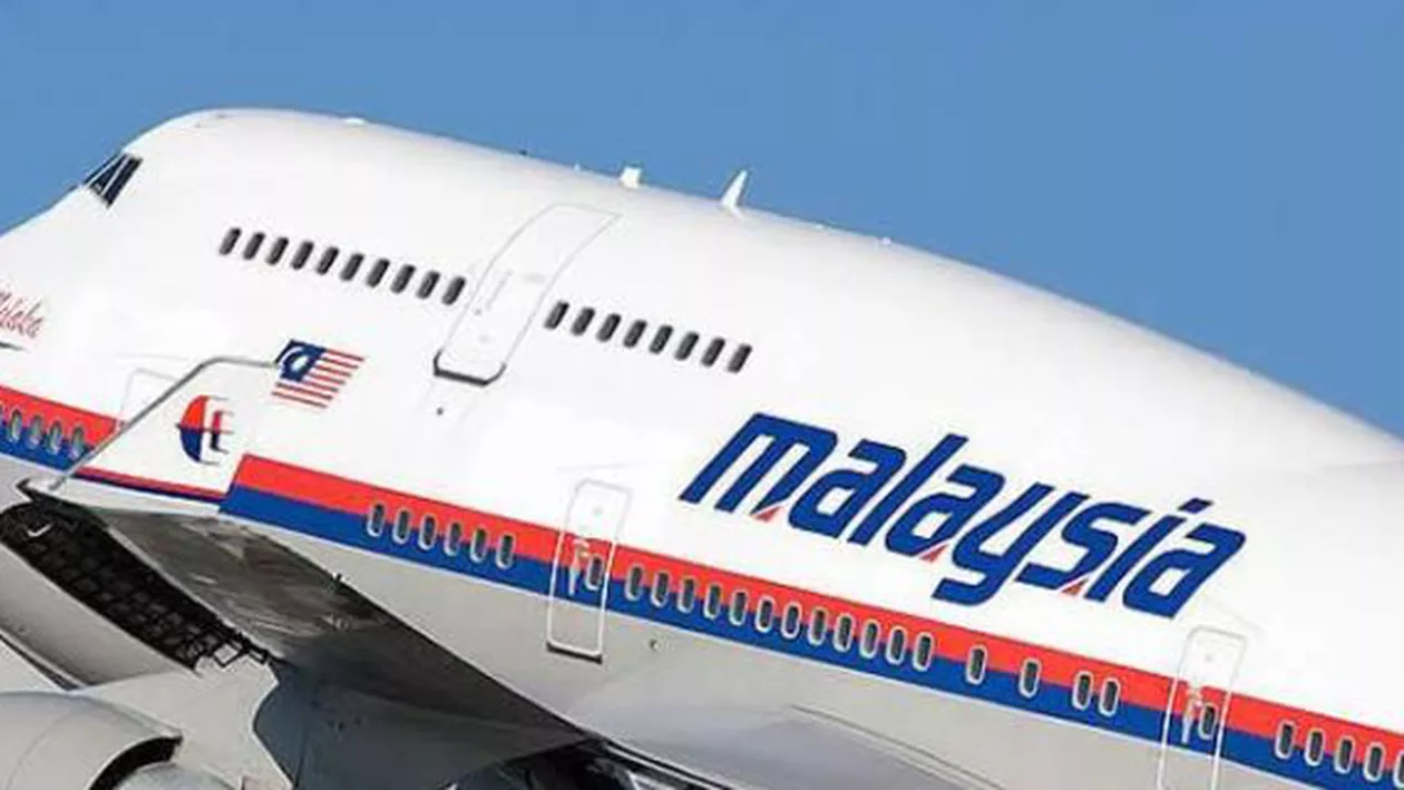 Un cuplu de turiști a găsit un fragment care ar putea aparține avionului malaezian dispărut în urmă cu doi ani