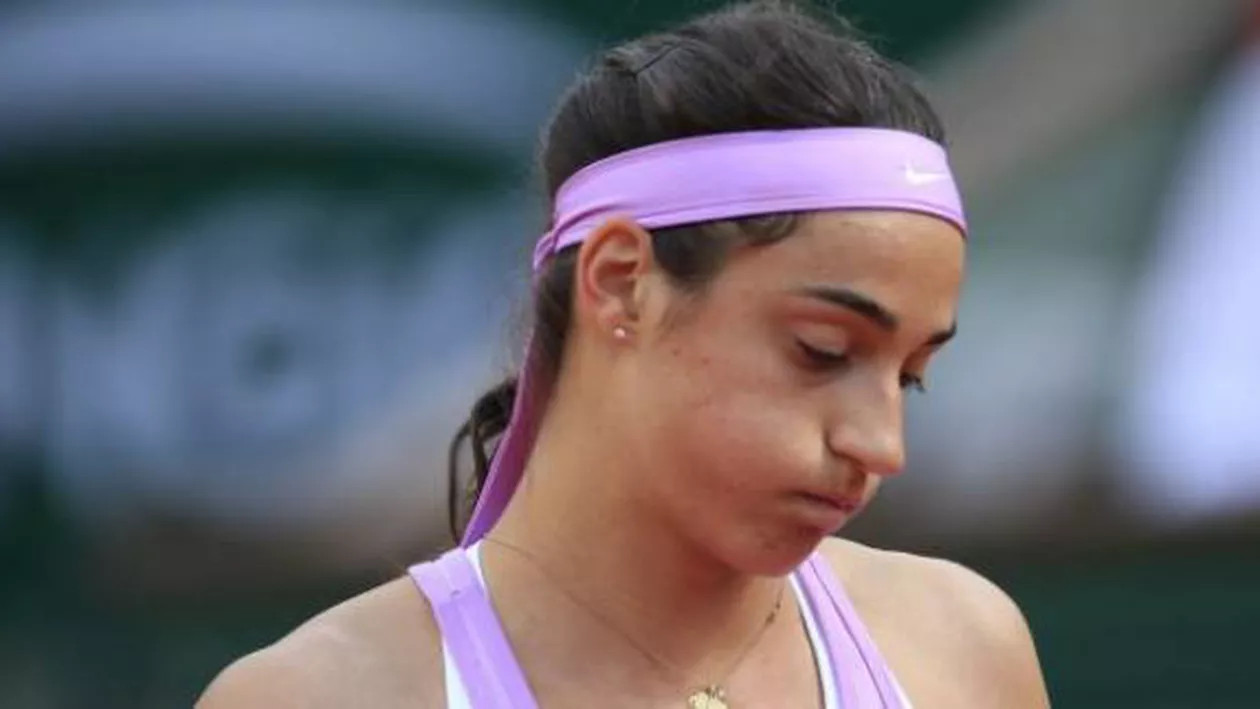 "Uite, o să pierd în fața acestei țigănci de c***t": Jucătoarea de tenis Irina Begu a fost jignită de franțuzoaica Caroline Garcia în timpul unei confruntări din turneul de la Charleston (VIDEO, FOTO)