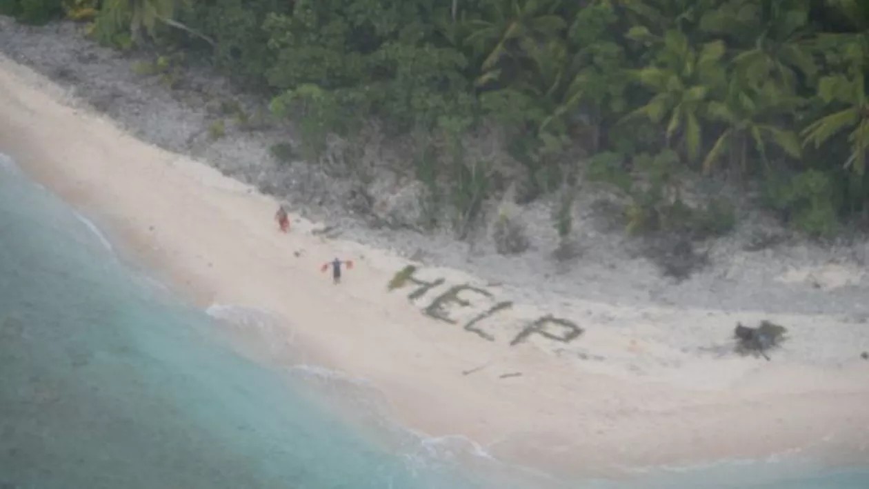 Salvare ca în filme, de pe o insulă din Pacific. 3 Persoane au fost reperate pe o microinsulă pustie, de US Navy