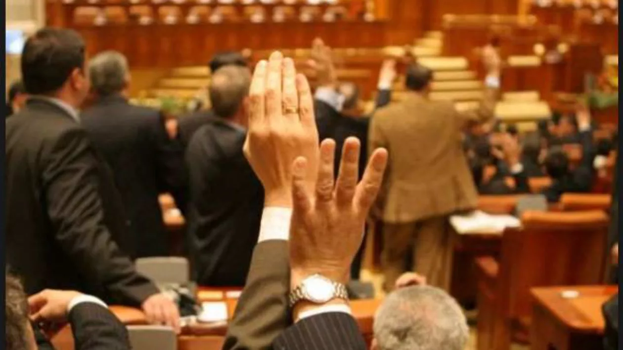 Comisia juridică şi Comisia de Administraţie au votat proiectul de lege prin care aleşii locali îşi pierd mandatul doar pentru condamnări cu executare