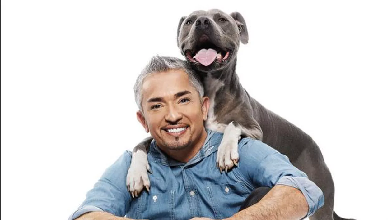 Cesar Millan, celebrul dresor mexican, nu va fi inculpat pentru cruzime față de animale. Împotriva lui au fost făcute mai multe plângeri (VIDEO)