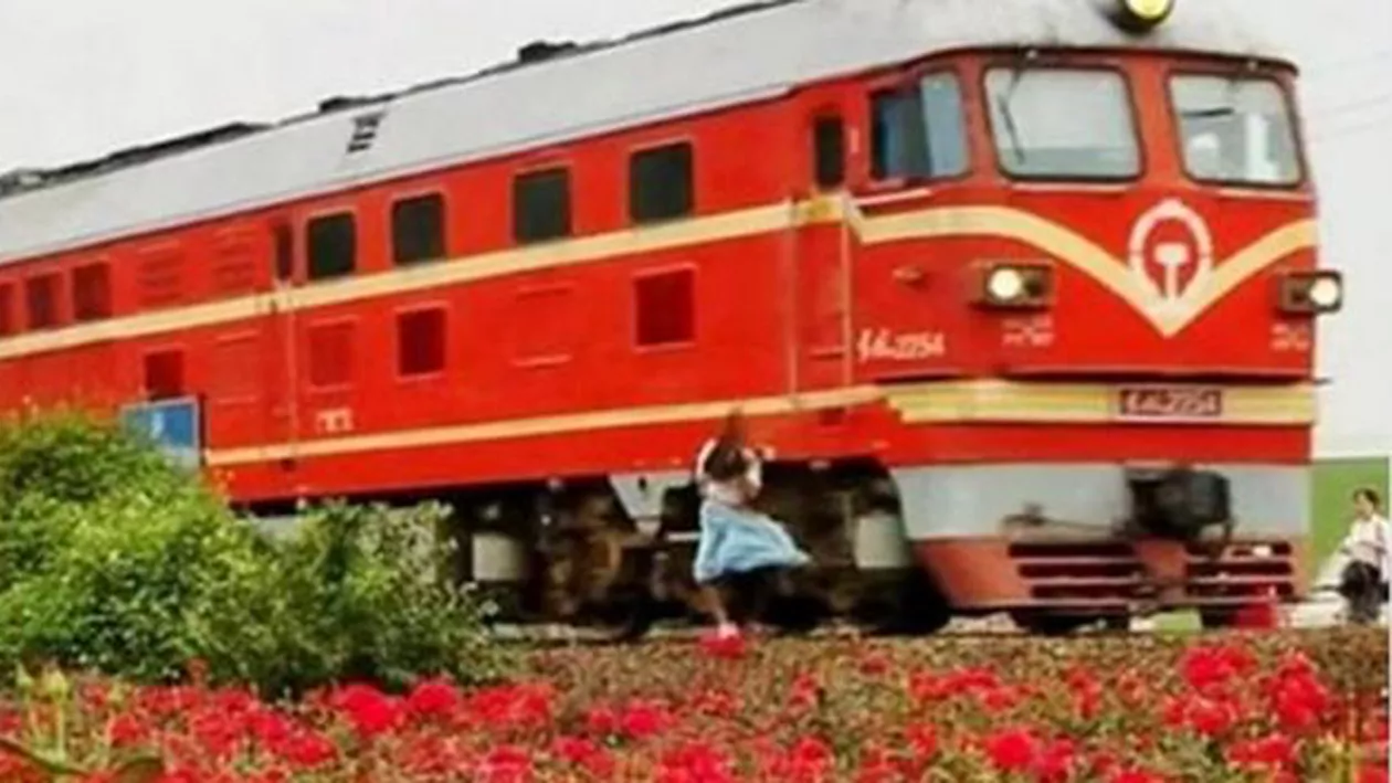 Selfie mortal pentru o tânără din China. Fata s-a poziționat mult prea aproape de trenul din spatele ei (FOTO)