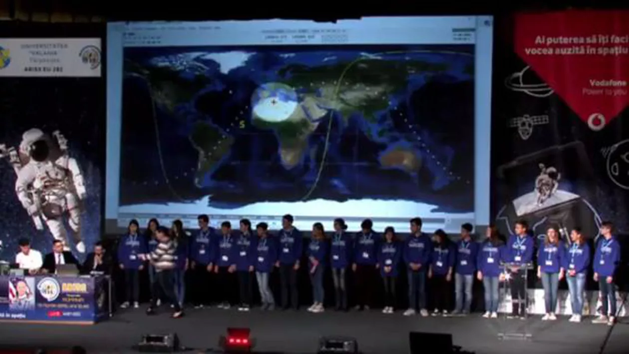Prima încercare de comunicare a unor elevi din România cu un astronaut de pe Stația Spațială Internațională, bruiată de niște radioamatori din Suceava (VIDEO)