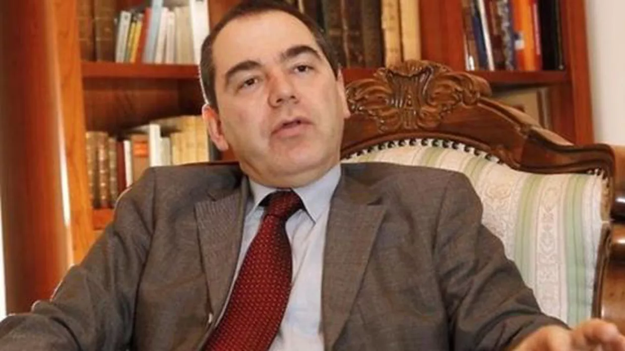 Hotărâre ieșită din comun a ministrului Culturii. Vlad Alexandrescu vrea să introducă taxă pe cărțile împrumutate de la bibliotecă