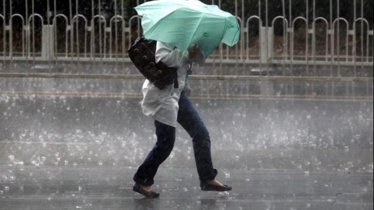 Avertizare ANM: De joi până vineri, în toată țara vor fi ploi însemnate cantitativ și vânt puternic
