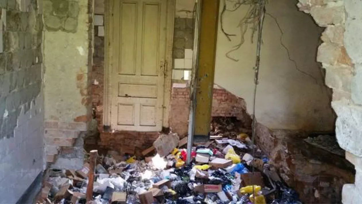 Un medic din Botoșani a publicat pe internet poze cu spitalul în care lucrează, devenit o ruină (VIDEO)