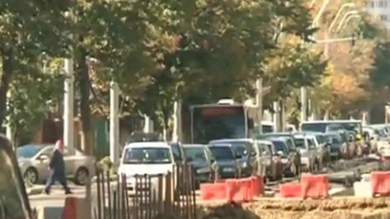 Centrul Bucureștiului, îngropat în șantiere, praf, gunoaie și mizerie (VIDEO)