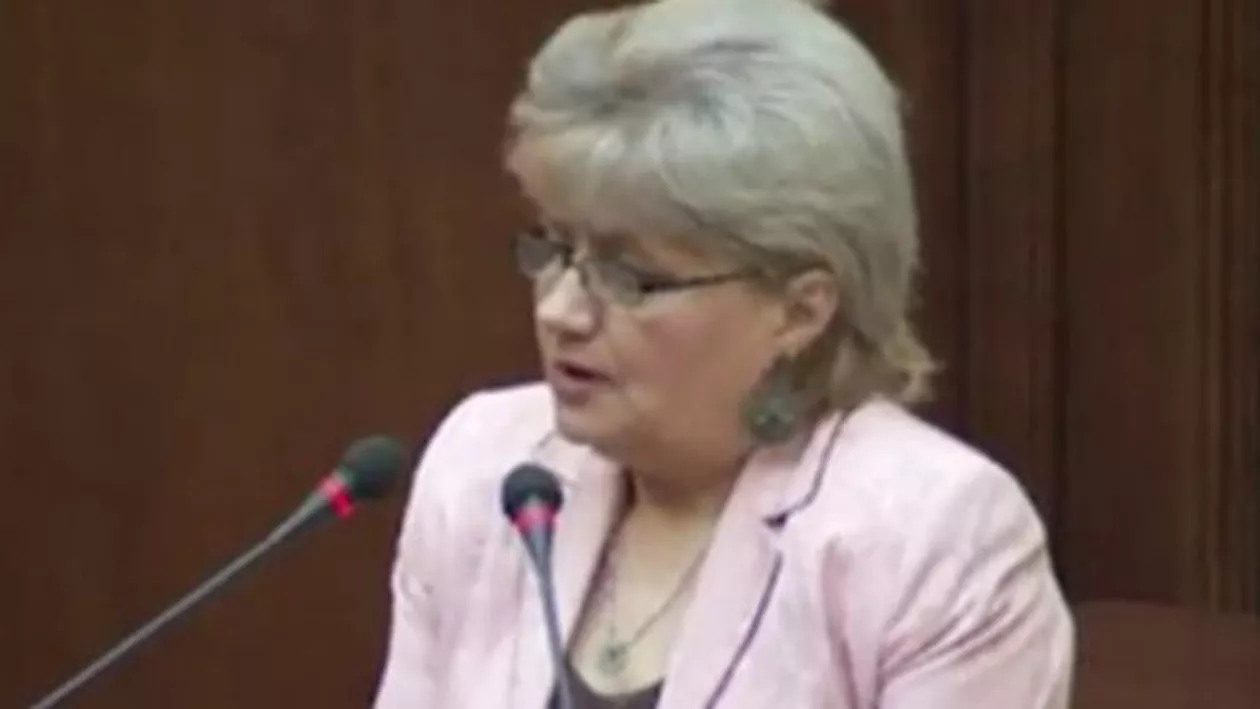 Cristiana Anghel: BNR e stat în stat. Senatoarea vrea ca Parlamentul să poată demite Consiliul de Administraţie al Băncii