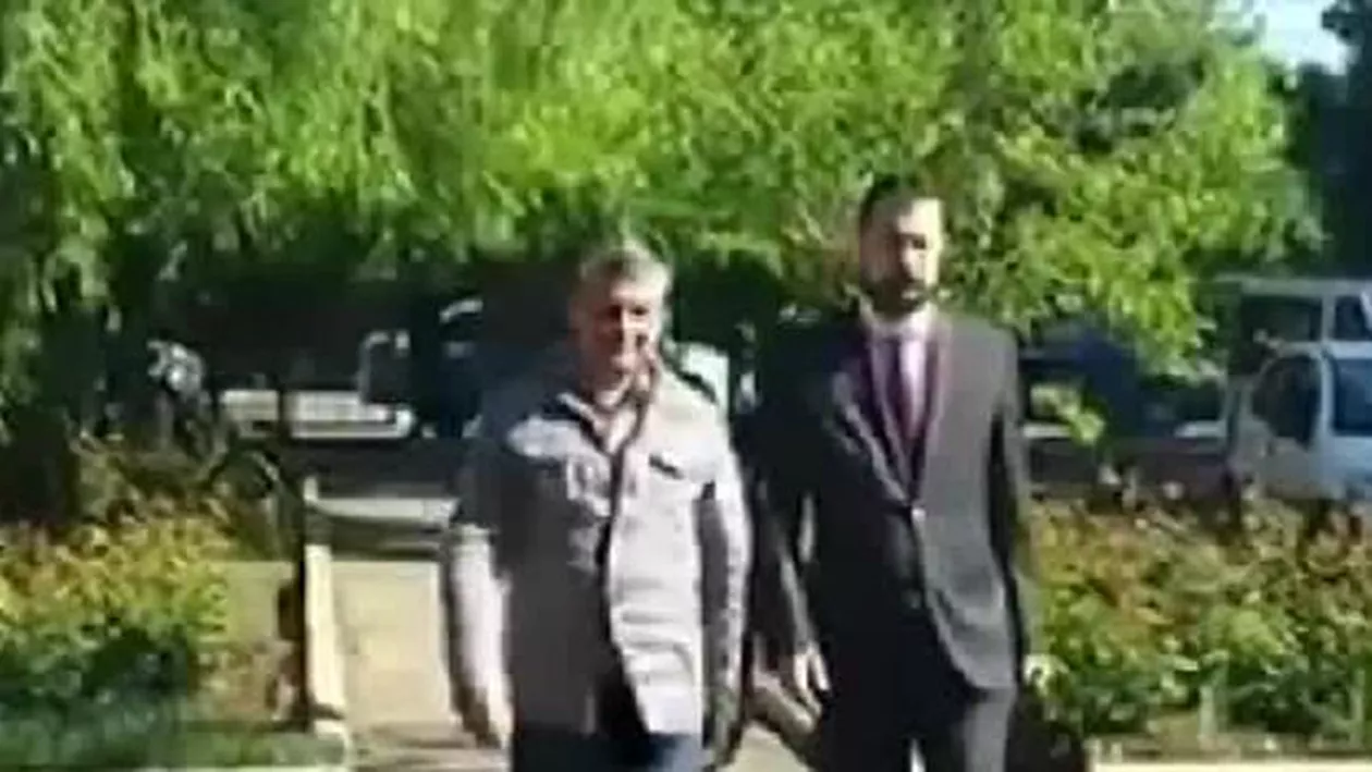 Primarul din Sinaia, Vlad Oprea, audiat la DNA Ploiești în calitate de suspect într-un dosar de corupție (VIDEO)