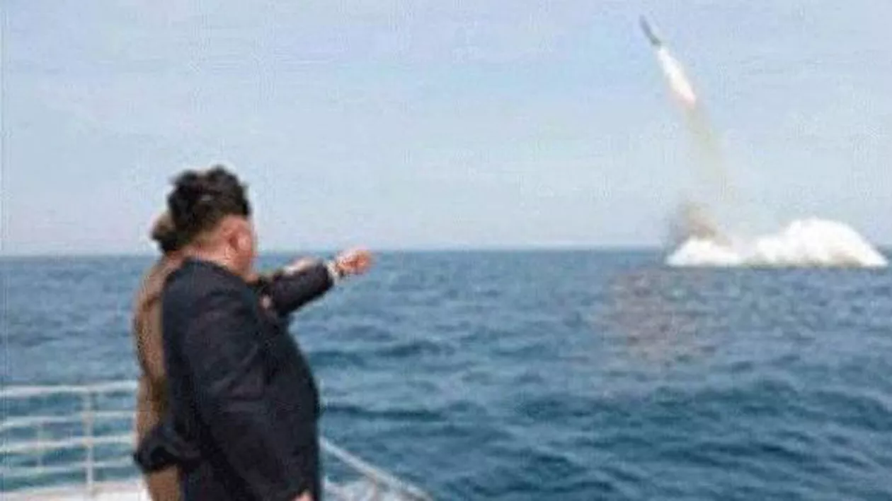 Coreea de Nord a anunțat testarea unei rachete balistice lansate de pe un submarin (VIDEO)