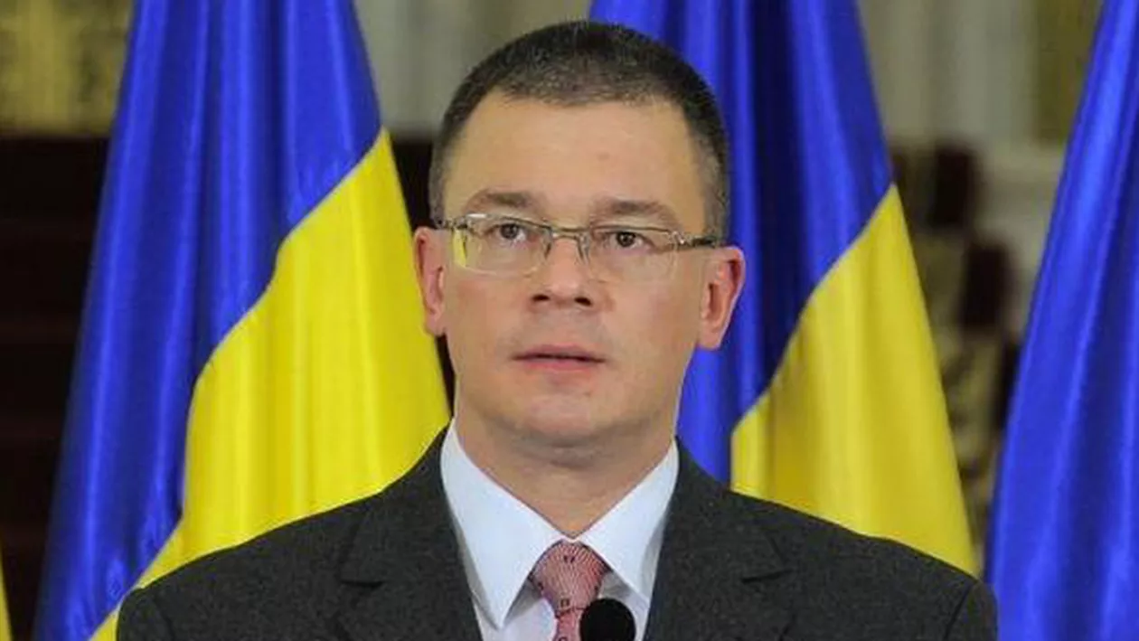 Mihai Răzvan Ungureanu, chemat la Comisia SIE pentru lămuriri privind acuzaţiile Codruței Kovesi