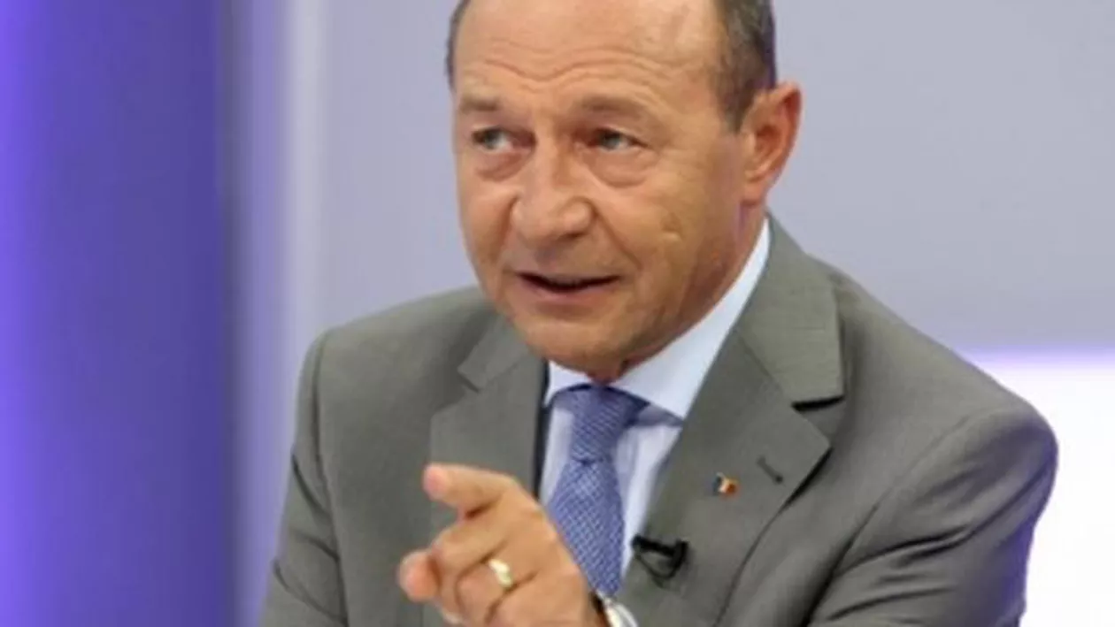 Băsescu: Kovesi ori nu ştie legea de funcţionare a SIE, ori a intrat într-un joc care nu e al ei. Pentru ce să discreditezi un serviciu de spionaj?