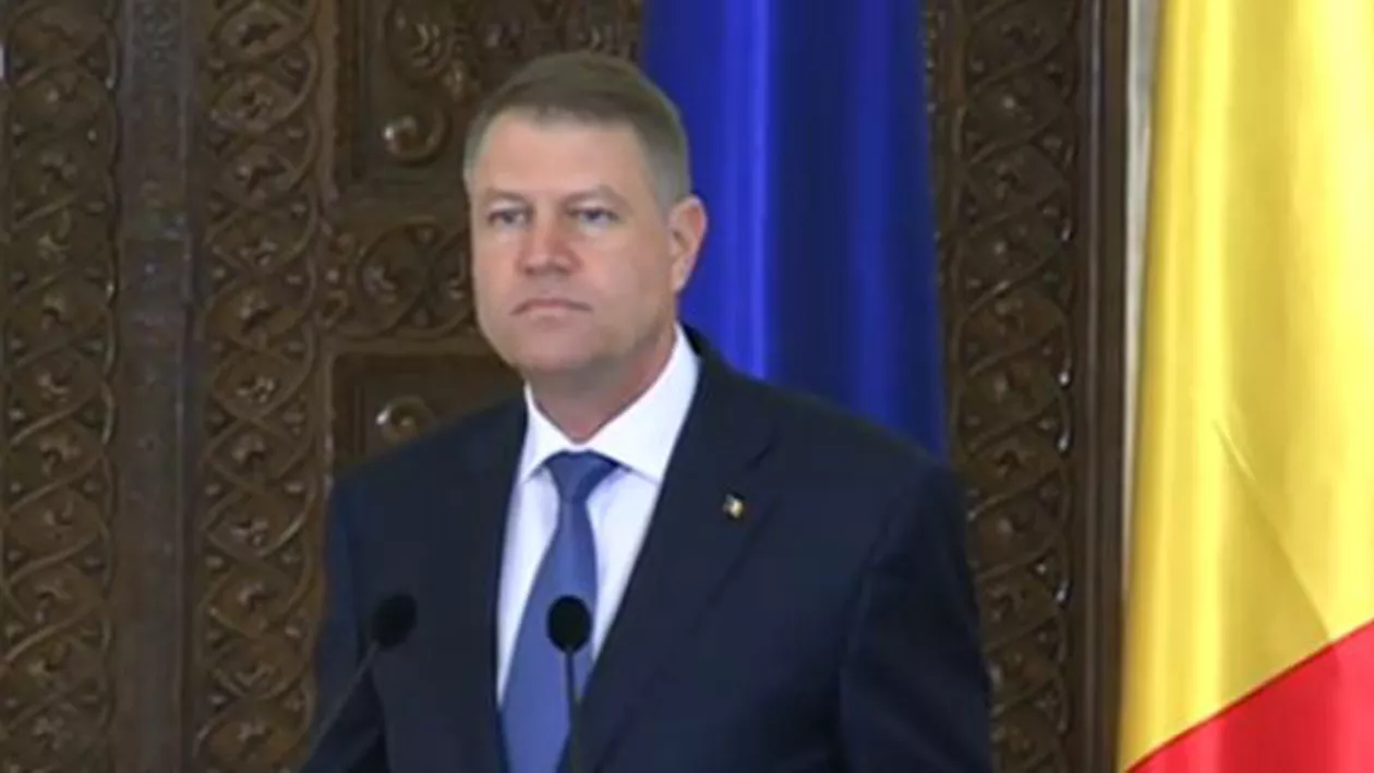 Klaus Iohannis și-a întrerupt discursul de la Cotroceni pentru a-i certa pe reprezentanții presei: Dacă domnii jurnaliști au ceva de spus, aveți cuvântul, după care pot să continui (VIDEO)