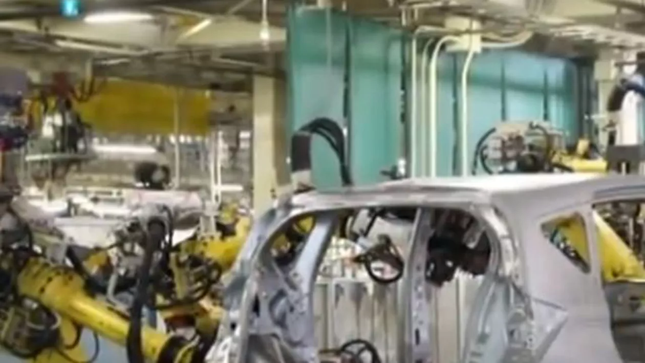 Probleme la Nissan: Producătorul auto cheamă în service 4 milioane de mașini (VIDEO)