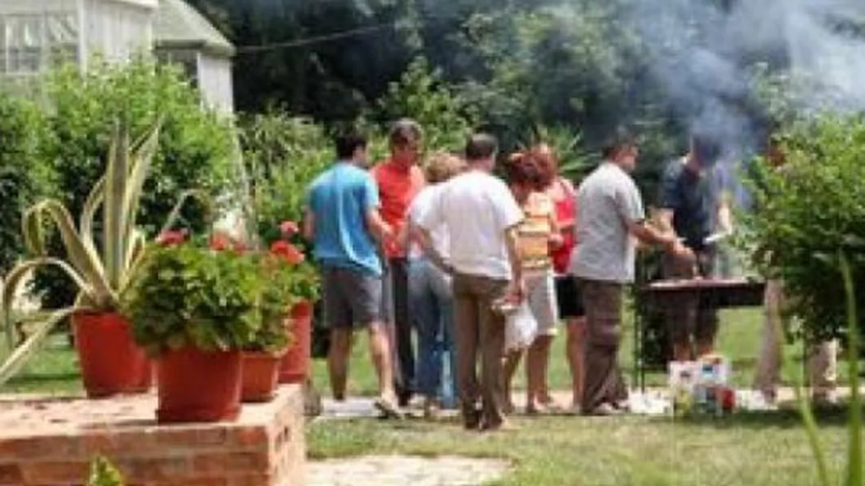 Au încins grătarele: Bucureștenii au petrecut ultima zi din minivacanța de Paște cu o ieșire la iarbă verde (VIDEO)
