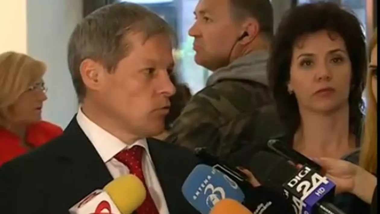 Cioloș, despre activitatea lui Achimaș Cadariu: "Aș fi așteptat de la dânsul să vină cu idei de reformă care să țină cont nu doar de viziunea pe care o are, ci și legat de realitățile cu care ne confruntăm de la o săptămână la alta" (VIDEO)
