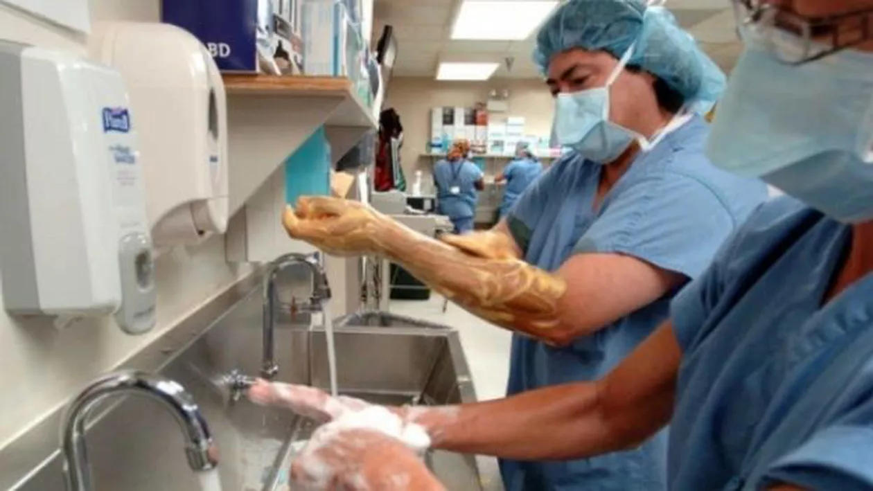 Hexi Pharma, în top 3: Care sunt jucătorii care domină piața dezinfectanților din România (VIDEO)