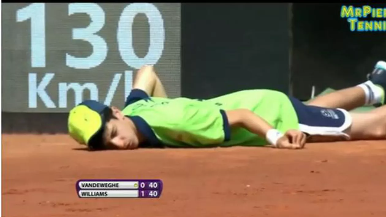 Tenis: Un copil de mingi s-a prăbușit pe teren, în timpul meciului Williams - Vandeweghe de la Roma (VIDEO)