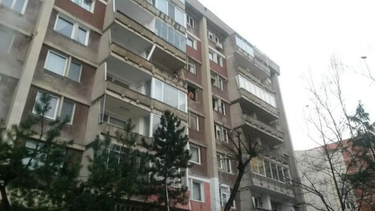 Turda: Explozie soldată cu decesul unei femei și cu 12 persoane evacuate (VIDEO)