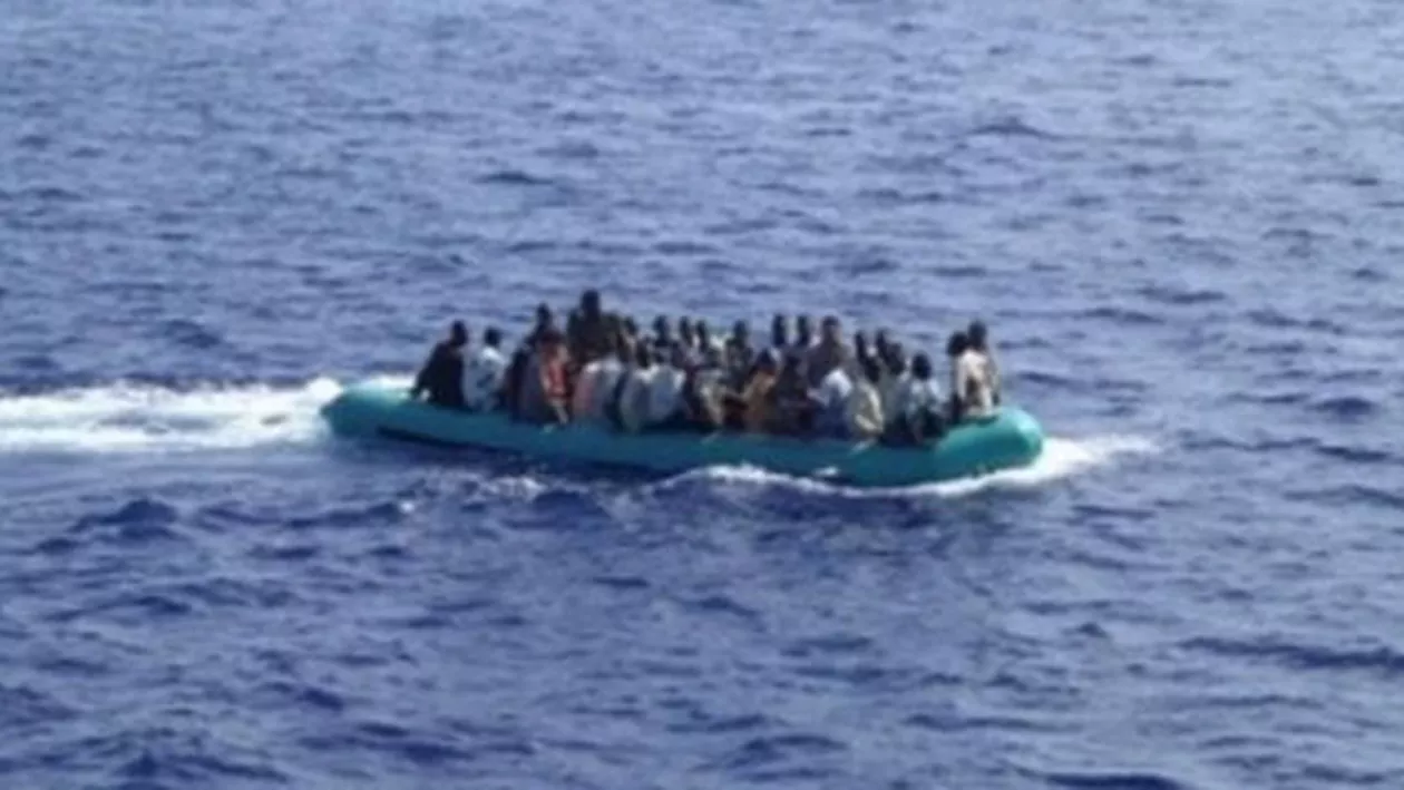 46 de migranţi au fost salvaţi din Marea Egee şi au ajuns la bordul unei nave româneşti