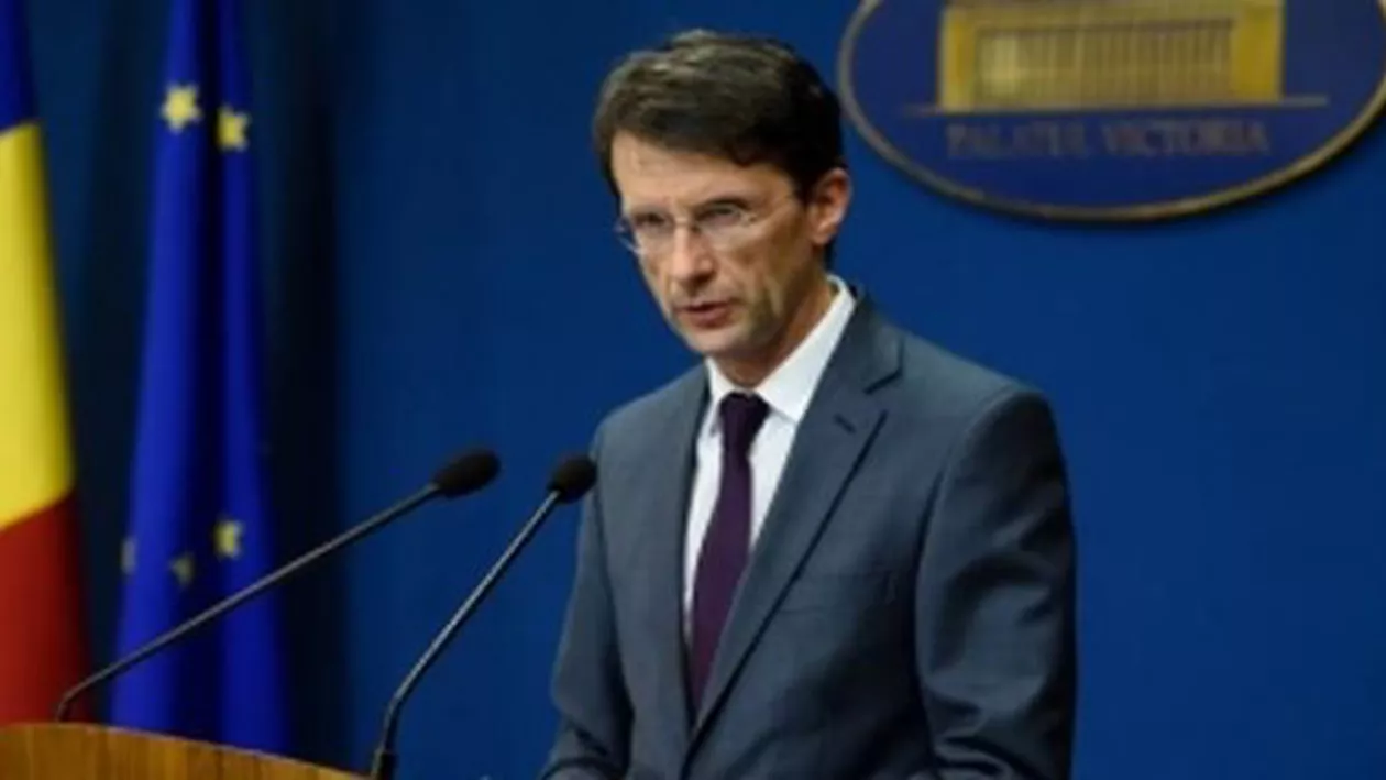 Suciu despre protestatarul care și-a dat foc în Piața Victoriei: E o tragedie personală. Ne interesăm de persoana respectivă