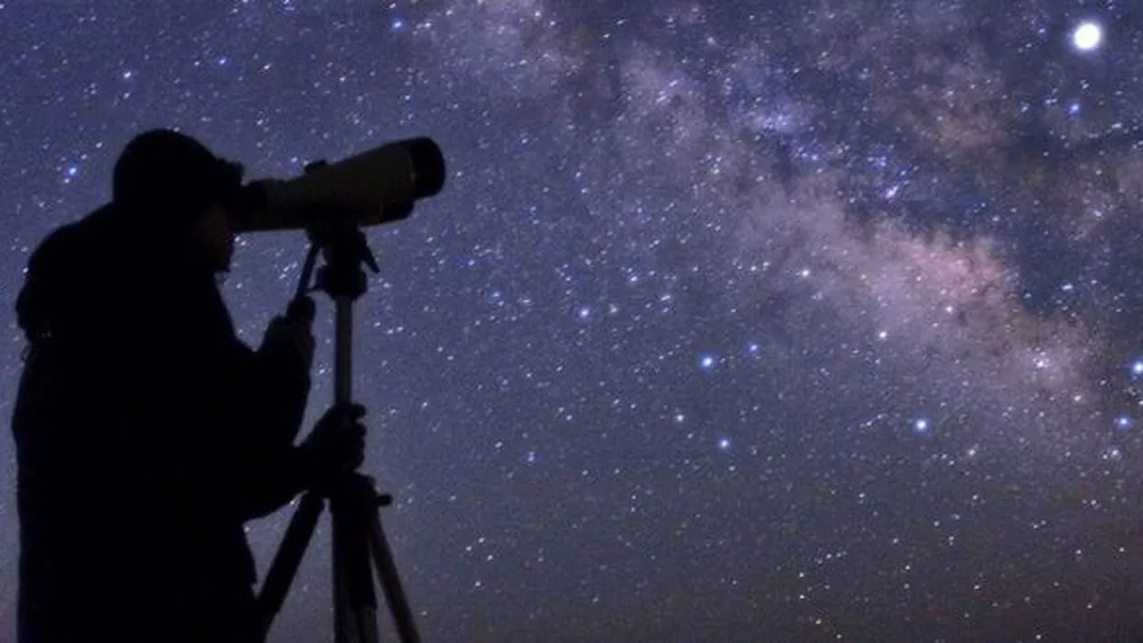 Două fenomene astronomice foarte rare vor fi vizibile în această noapte. Care sunt acestea (VIDEO)