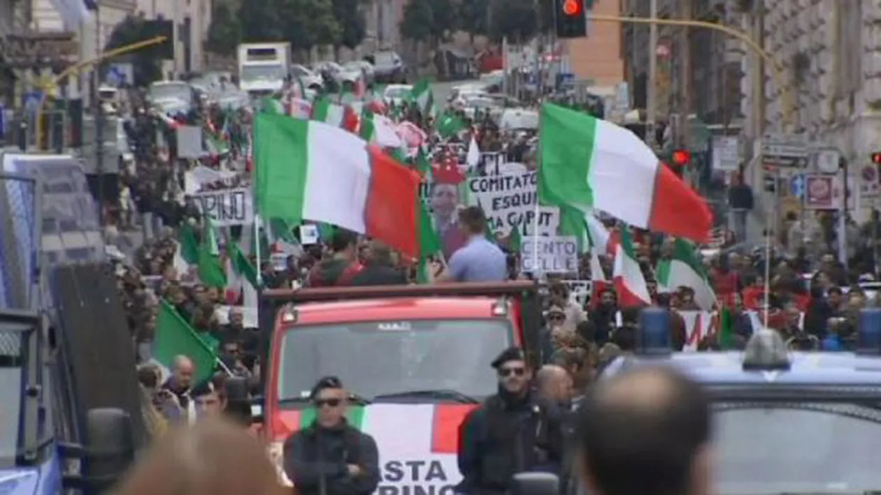 Roma: Mii de persoane au ieșit în stradă pentru a protesta împotriva politicilor Uniunii Europene cu privire la refugiaţi (VIDEO)