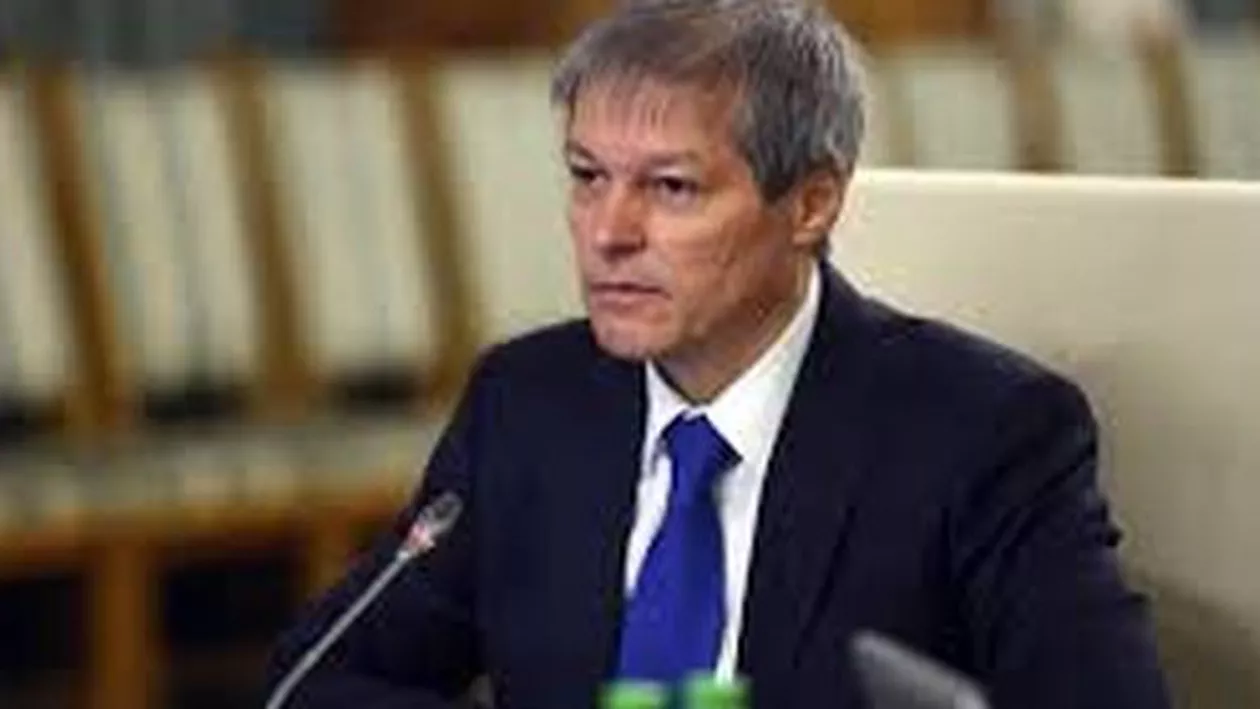 Dacian Cioloș, sfat către cadrele medicale: A venit vremea ca medicii care țin la meseria lor, la demnitatea lor, la pacienți, să nu mai stea pe margine