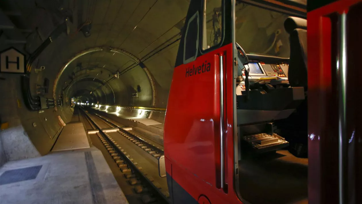 Elveția a construit cel mai lung tunel feroviar din lume, pentru a proteja flora și fauna Alpilor (FOTO, VIDEO)