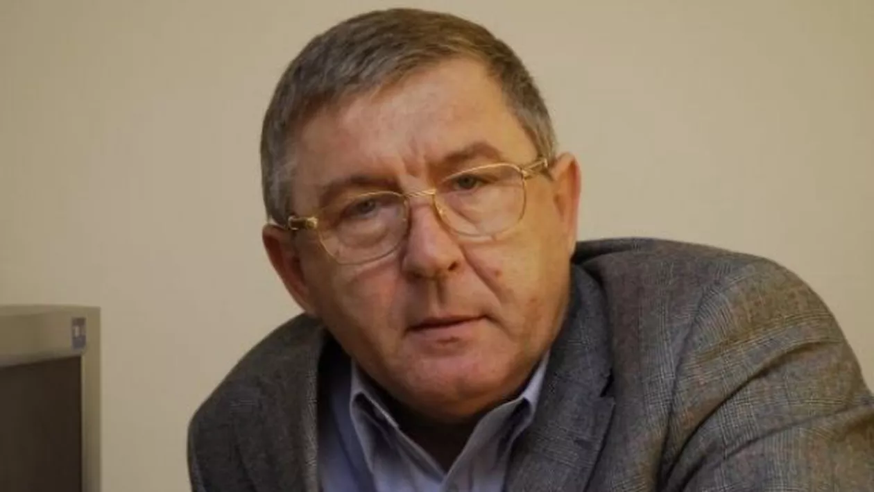 Cornel Nistorescu, despre afacerea Hexi Pharma: În plin scandal, Klaus Iohannis ţine umbrela de imagine pentru toate instituţiile de forţă