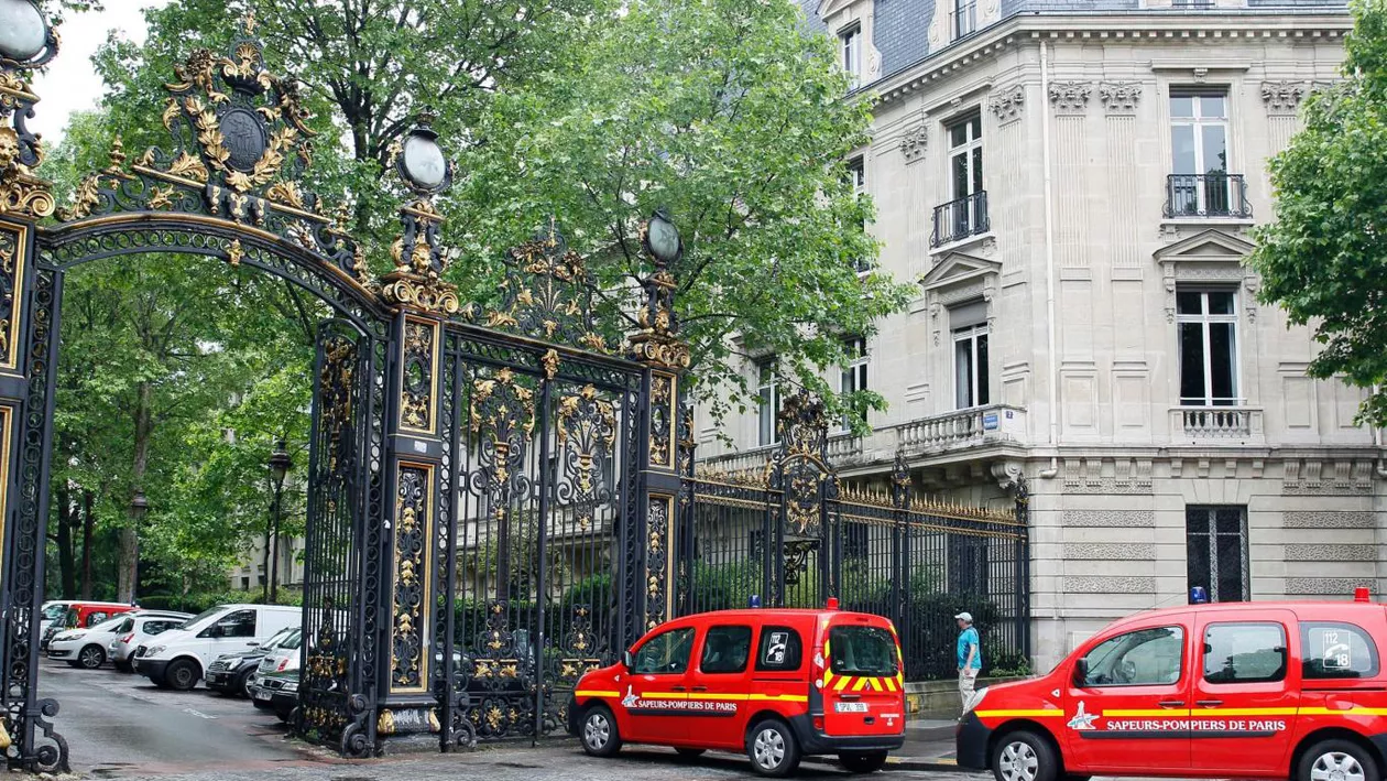 Opt copii au fost loviţi de fulger într-un parc din Paris. Patru sunt în stare gravă (VIDEO)