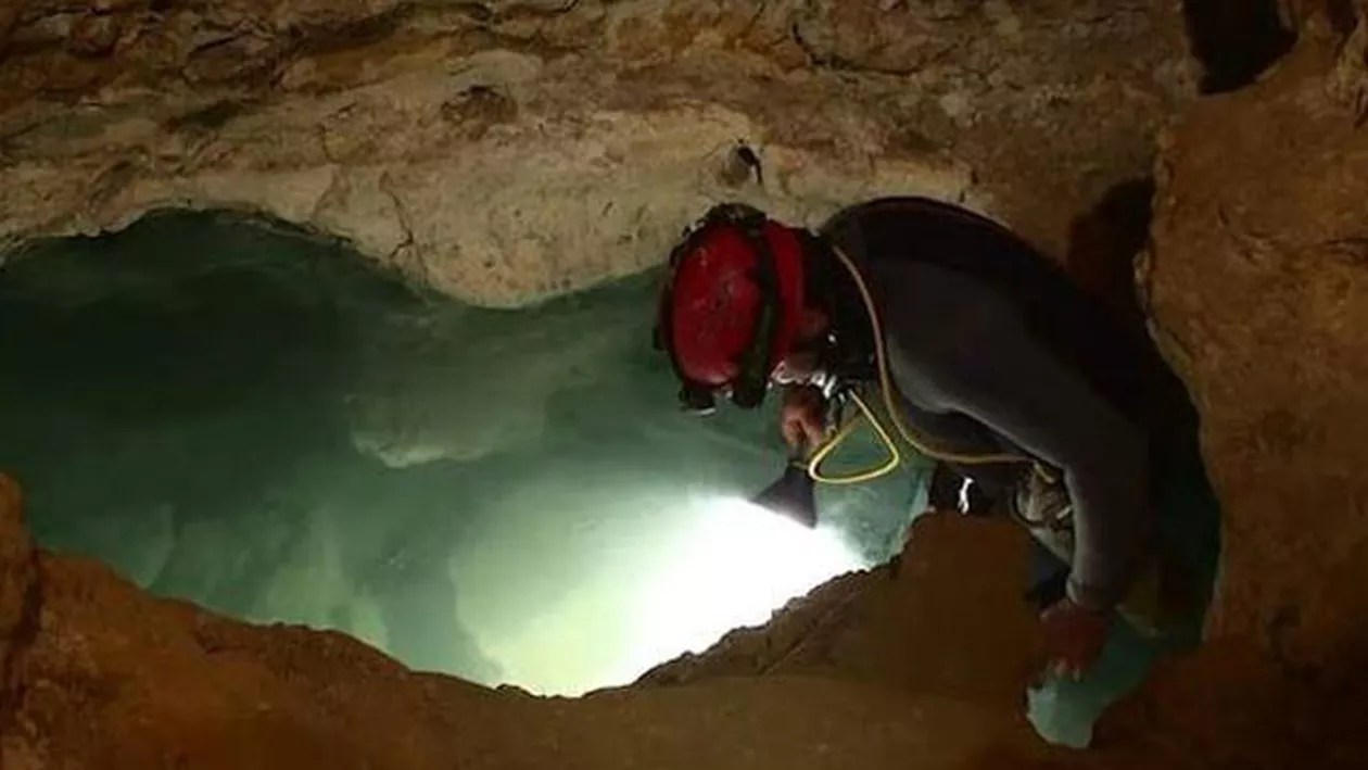 Unul dintre puținele locuri din lume în care viaţa ar putea continua în urma unui atac nuclear, o peșteră din România (VIDEO)