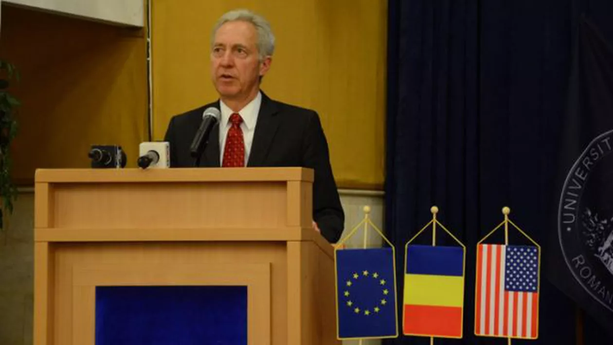 "Încurajez românii să nu voteze candidaţi corupți". Ambasadorul SUA: România este pe drumul cel bun. Au observat mulți parteneri internaționali