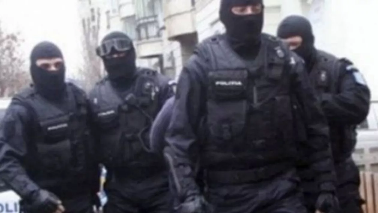 Polițiștii și procurorii efectuează percheziții în patru județe, într-un dosar de evaziune cu prejudiciu de 15 milioane de lei