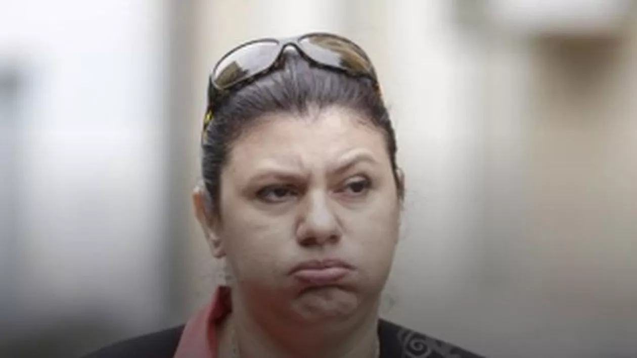 Directoarea Hexi Pharma, suspectată de complicitate la delapidare. Flori Dinu, la ieșirea de la DNA: Nu mă hărțuiți!