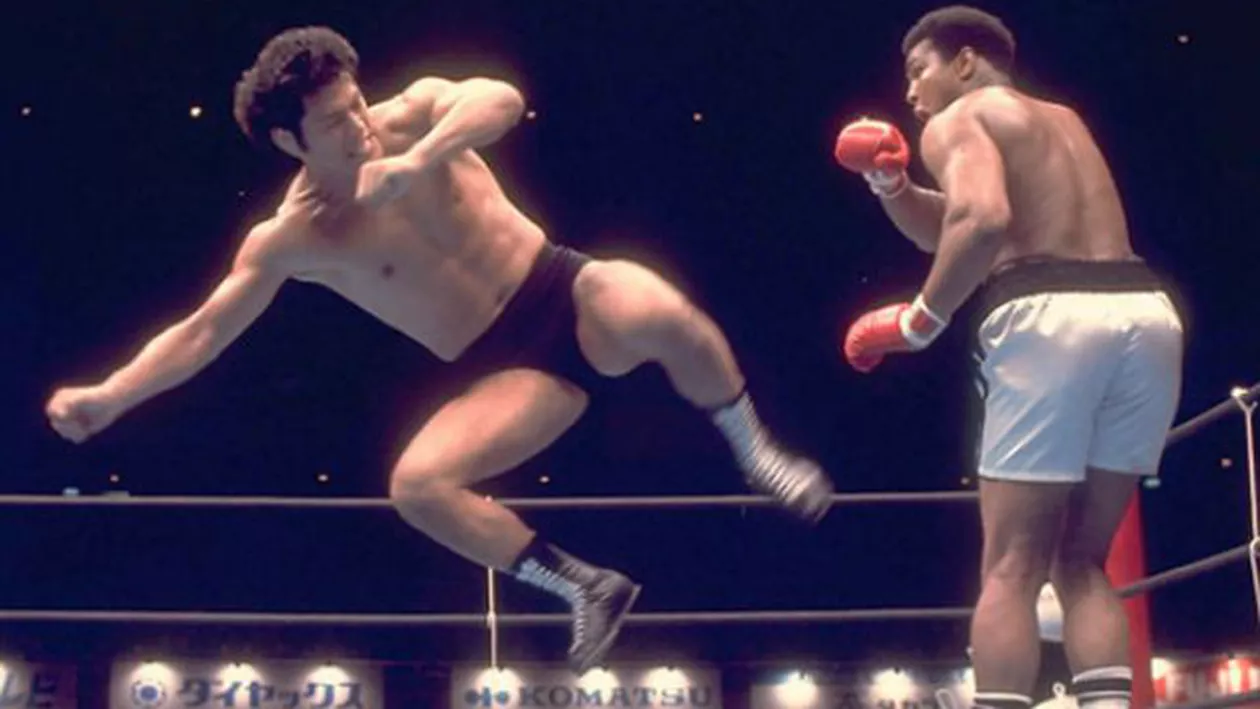 Cel mai bizar meci din istoria sporturilor de contact: Muhammad Ali vs. Antonio Inoki (VIDEO)