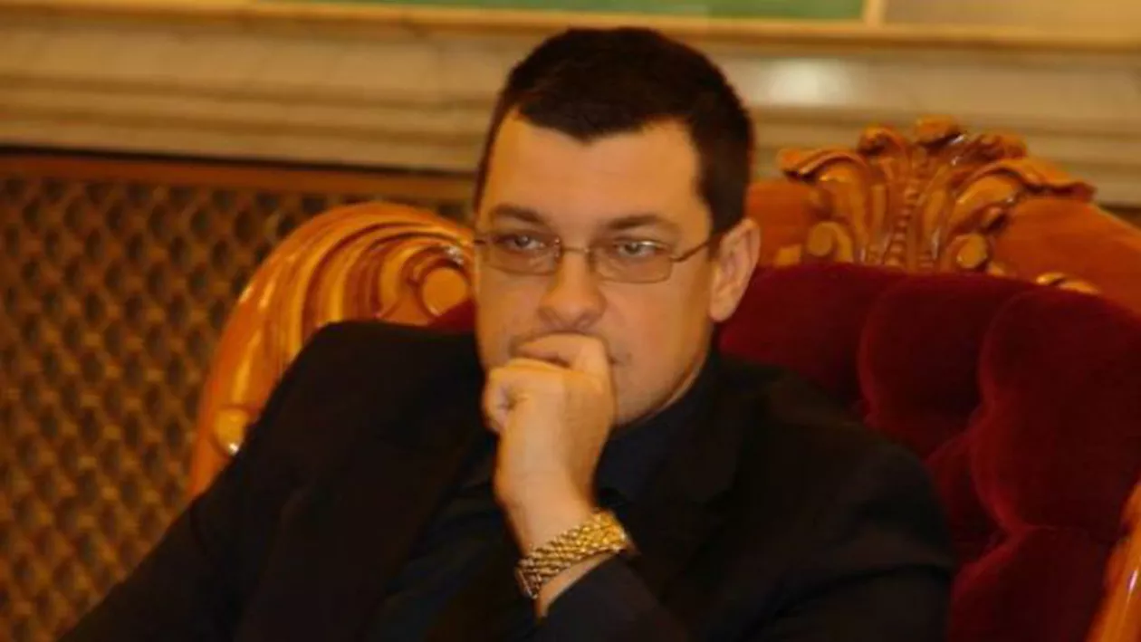 "Nu ne-au plăcut oengiştii și hipsterii? Ei, uite că ne-au bătut de ne-a sunat apa-n cap". Liberalul Ovidiu Raețchi, despre criza prin care trece PNL: Cine naiba suntem noi?