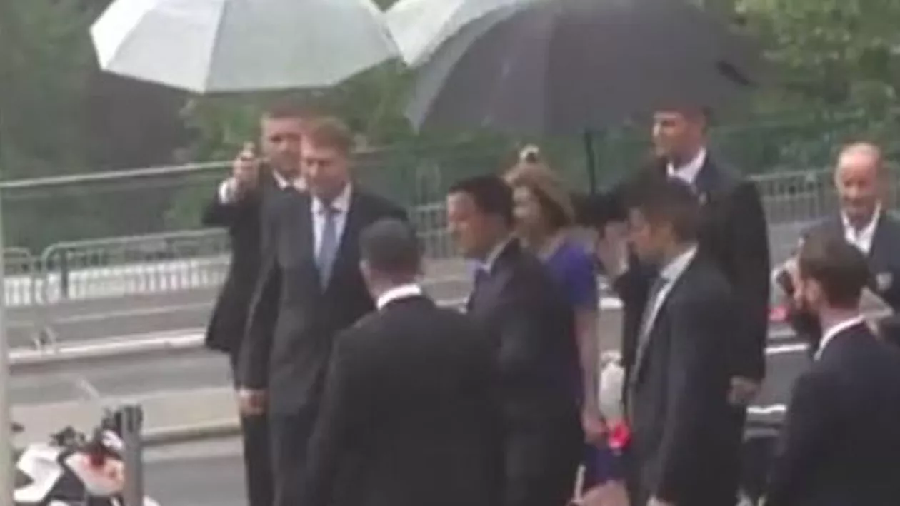 Ultima aroganță marca Iohannis: Președintele, păzit de o armată de umbrele la Luxemburg (VIDEO, FOTO)