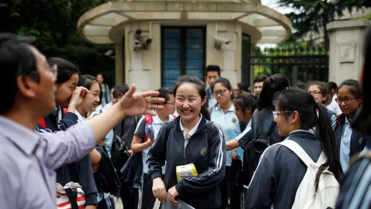Măsuri radicale în China: 7 ani de închisoare pentru cei care copiază la examenele de admitere la universitate