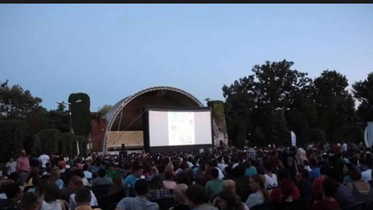 Primăria Sectorului 1 va reda meciurile naționalei la EURO. Dar doar până la ora 23.00. Decizia neplăcută pentru suporteri