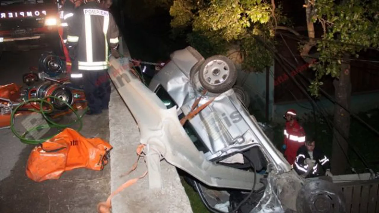 Bistrița: Două persoane au murit într-un grav accident rutier