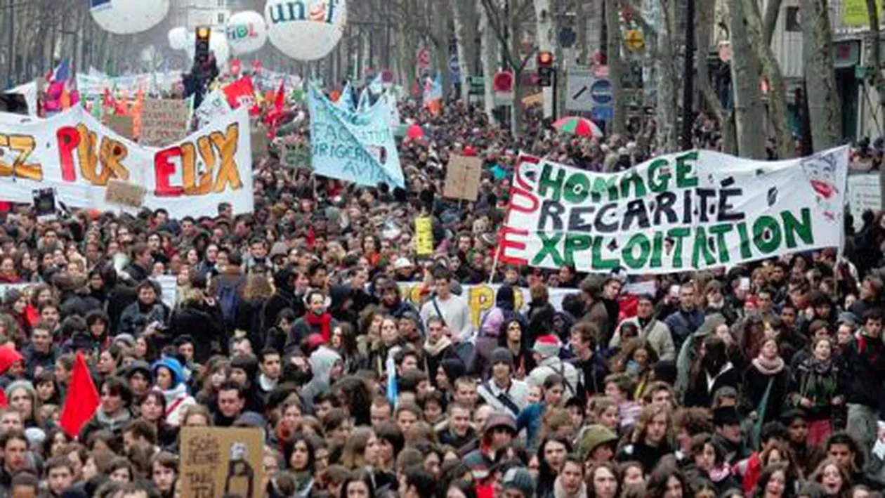 Incidente între forțele de ordine și protestatari în Paris (VIDEO)
