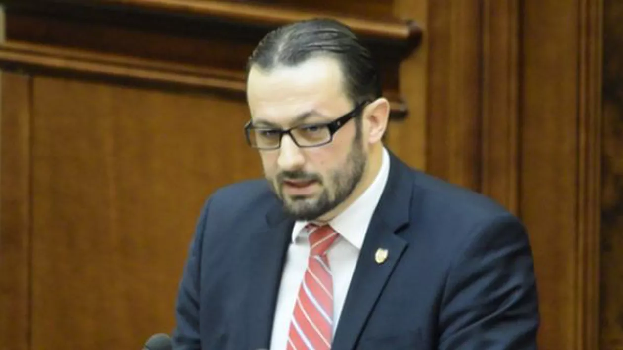 Cristian Bodea, după ce a fost exclus din PNL: Gorghiu și Blaga au făcut țăndări partidul.Nu sunt în stare să treacă de 10% în sondaje