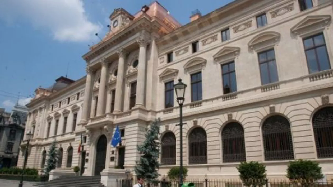 Finanțarea băncilor străine de la centru a fost înlocuită cu banii românilor